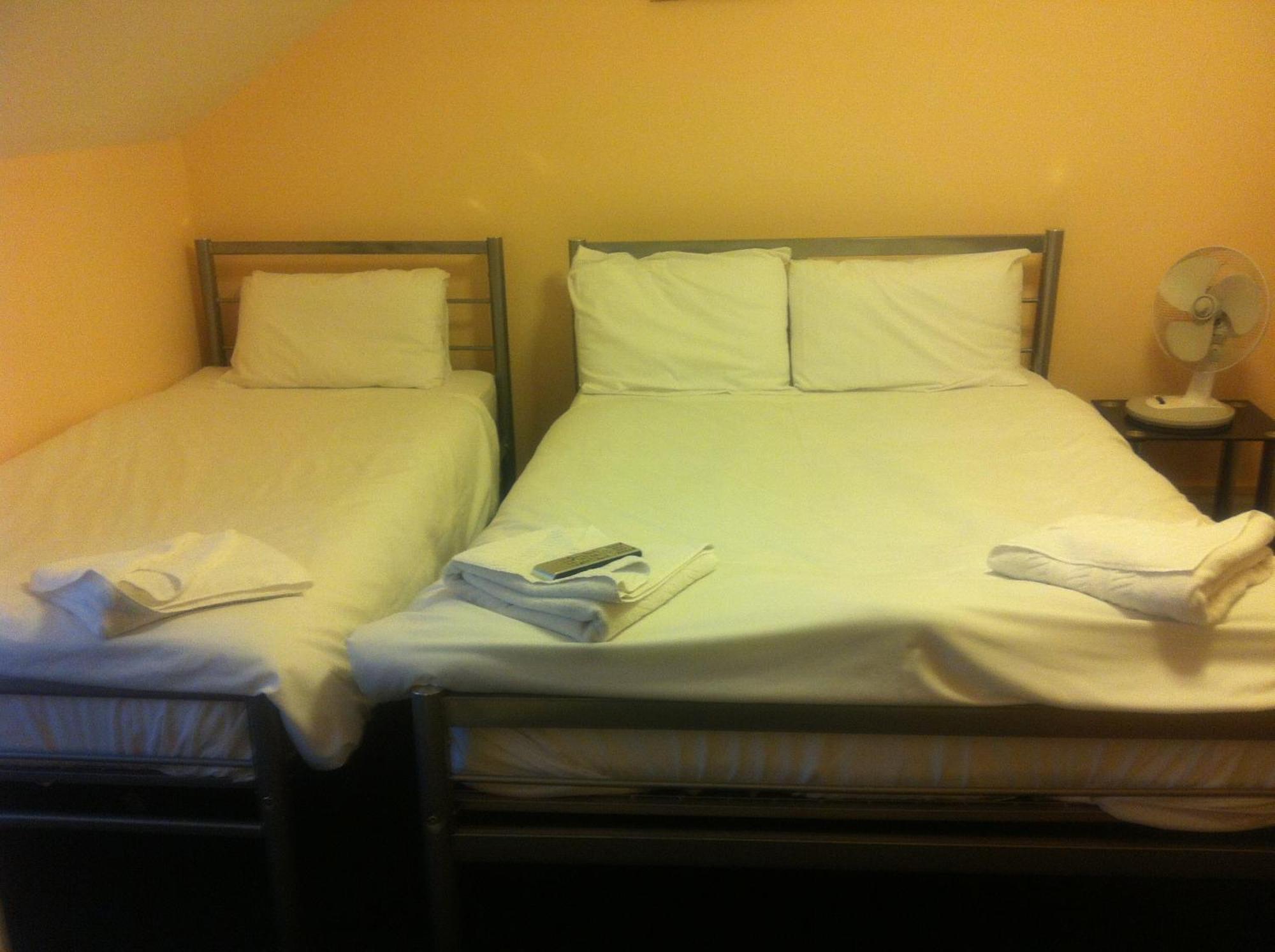 London Olympus Hotel Buitenkant foto